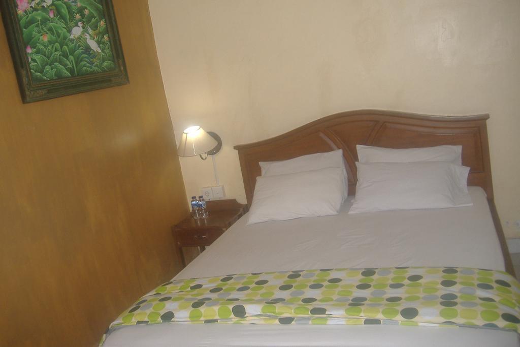 Mustika Inn Kuta Lombok Habitación foto