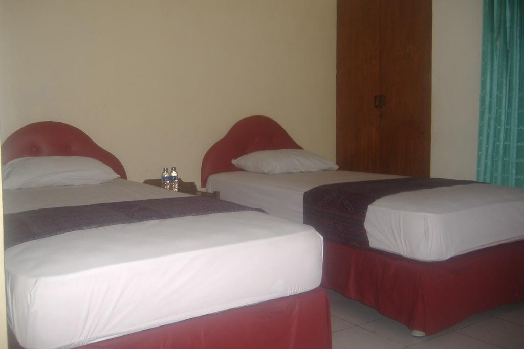 Mustika Inn Kuta Lombok Habitación foto