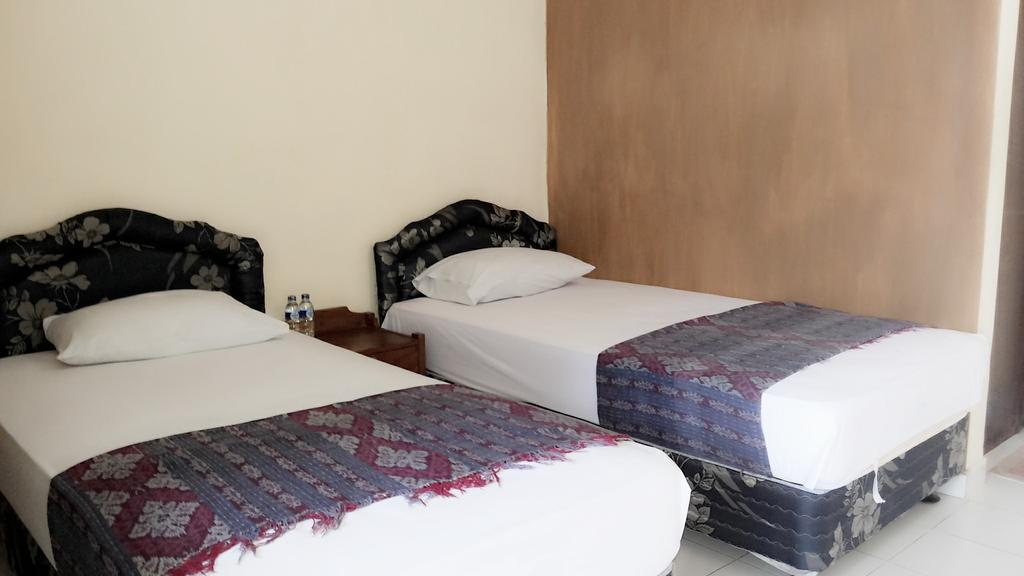 Mustika Inn Kuta Lombok Exterior foto